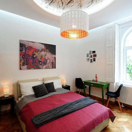 Stylish Apartman Segedyn Zewnętrze zdjęcie