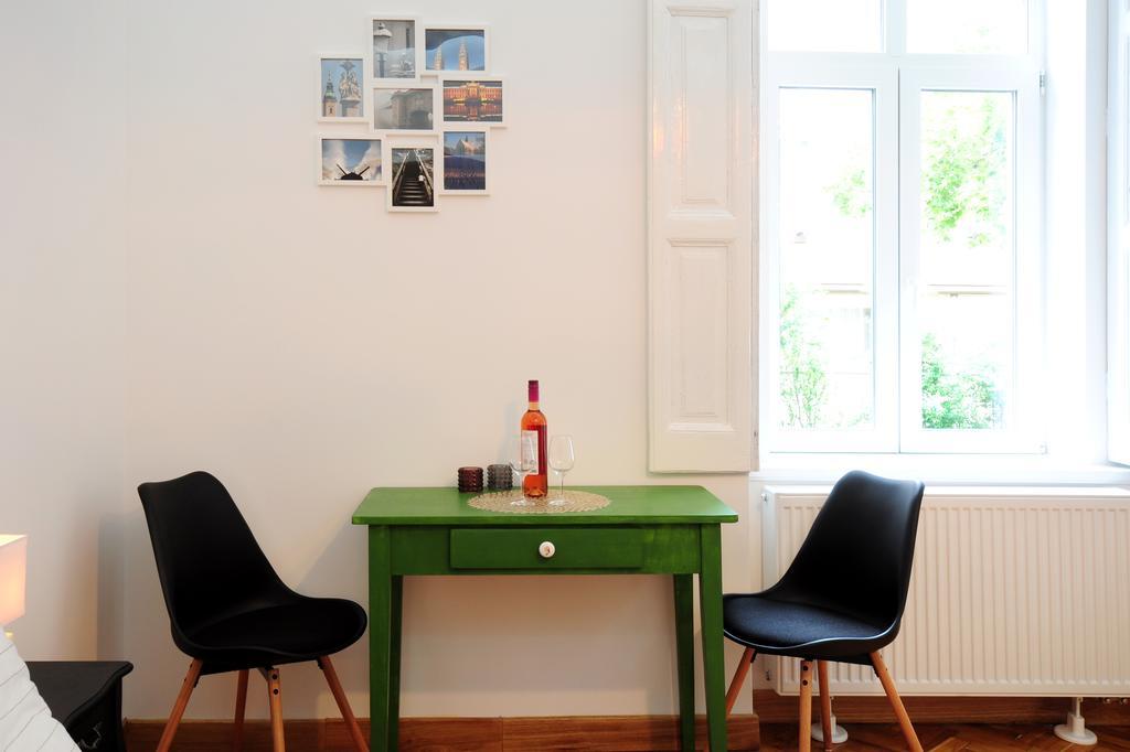Stylish Apartman Segedyn Zewnętrze zdjęcie