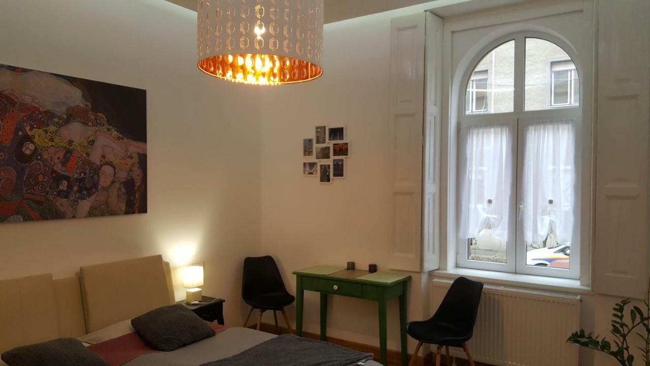 Stylish Apartman Segedyn Zewnętrze zdjęcie
